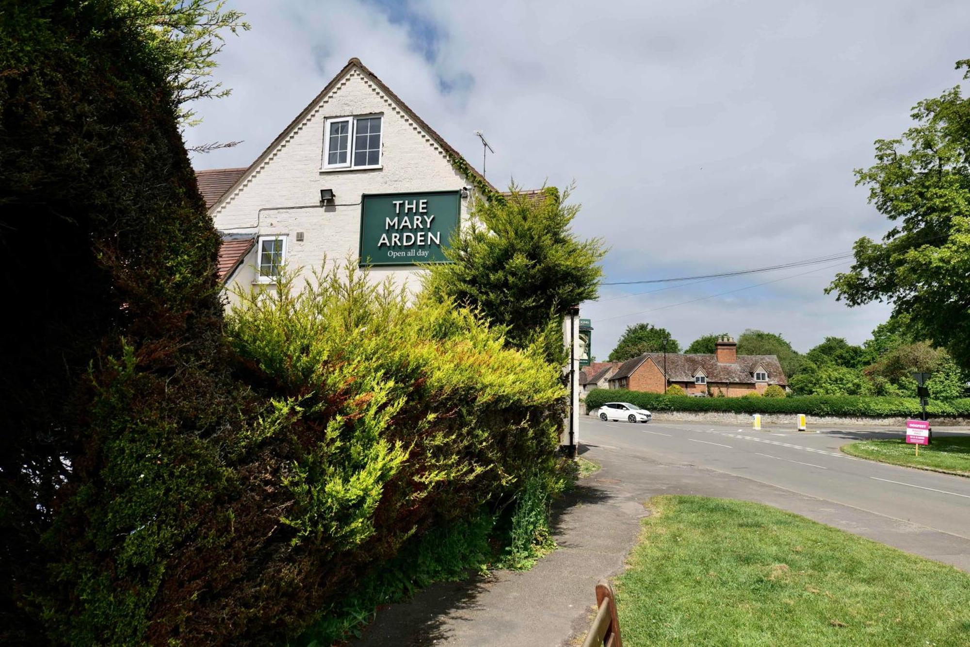 The Mary Arden Inn Стратфорд-апон-Эйвон Экстерьер фото